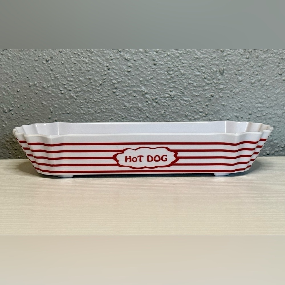 Plastic Hot Dog Dish Set Of 2 - Red And White